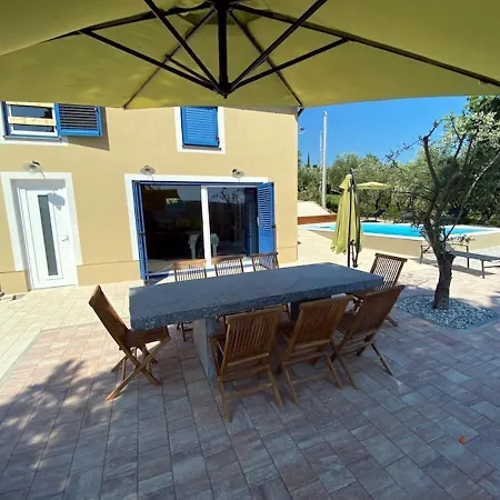 Porto Olive Villa *